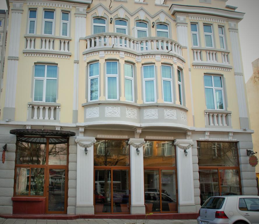 Family Hotel Chiplakoff Burgas Exteriör bild