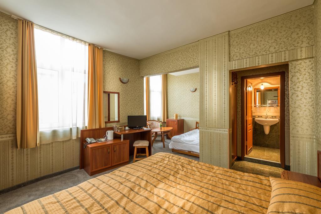 Family Hotel Chiplakoff Burgas Exteriör bild